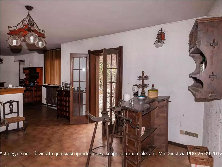 Immagine 4 di Porzione di casa in vendita  in Largo Europa 2 a Caronno Varesino