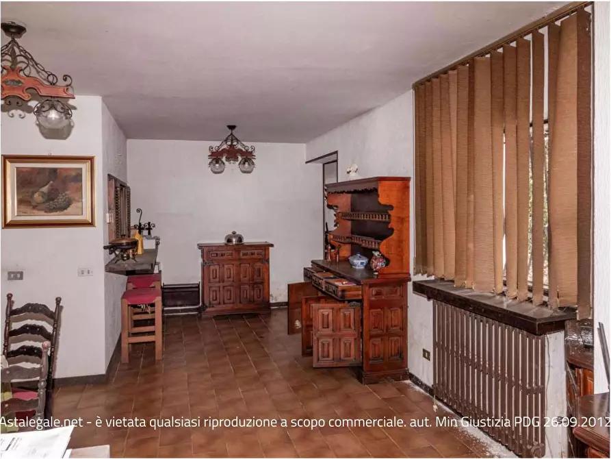Immagine 10 di Porzione di casa in vendita  in Largo Europa 2 a Caronno Varesino