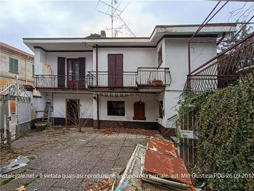 Immagine 18 di Porzione di casa in vendita  in Largo Europa 2 a Caronno Varesino