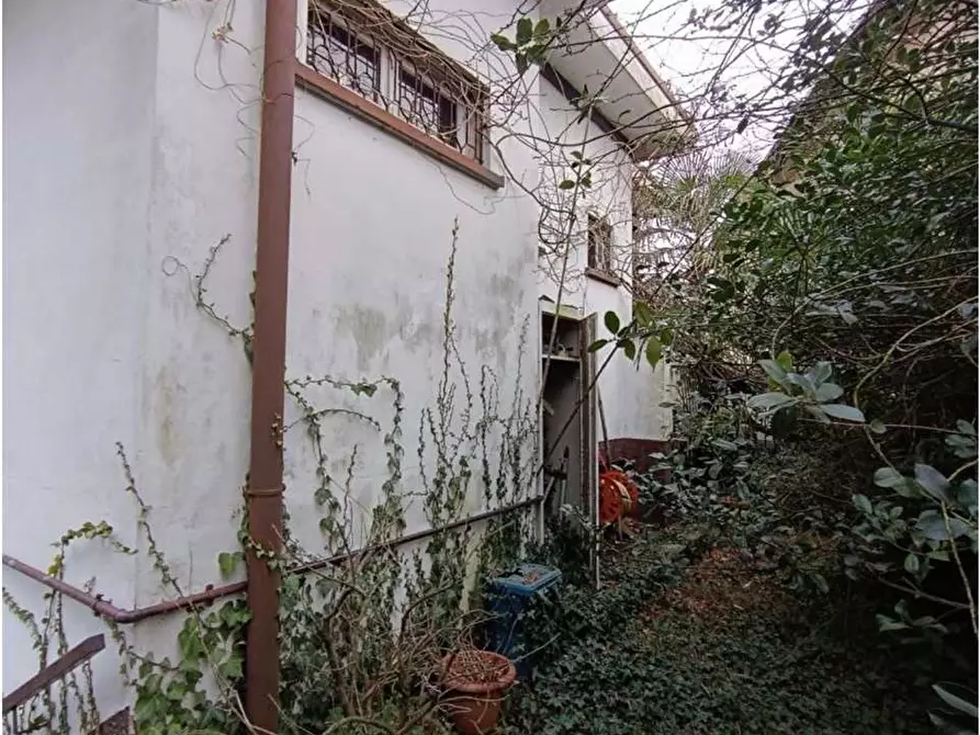 Immagine 23 di Porzione di casa in vendita  in Largo Europa 2 a Caronno Varesino