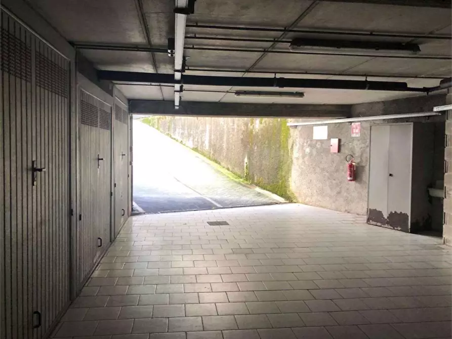 Immagine 29 di Appartamento in vendita  in Via Francesco Anzani 24 a Como