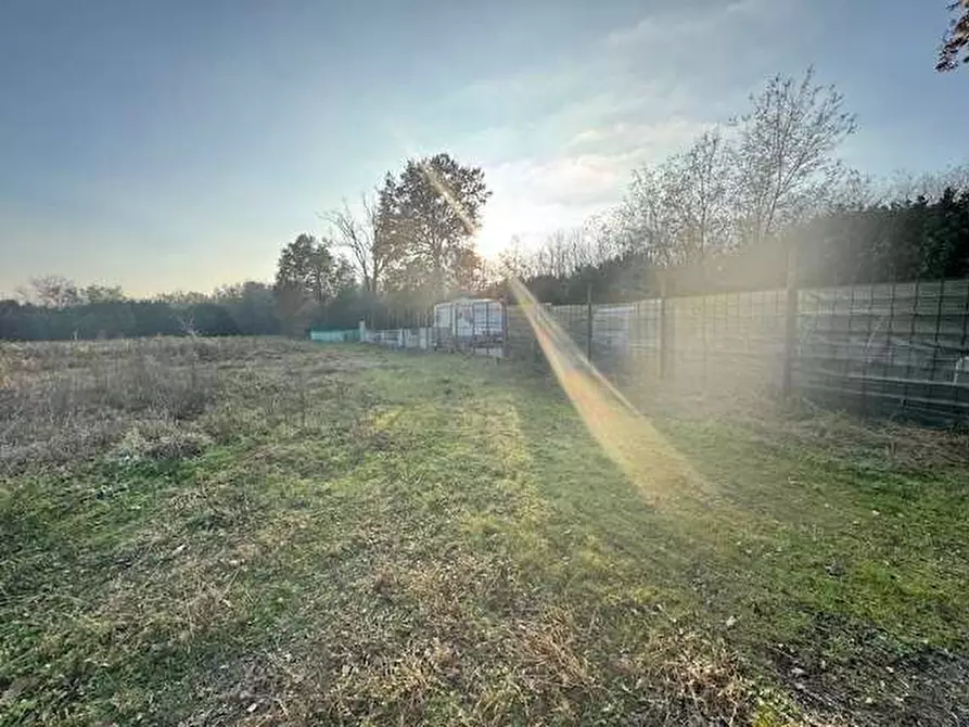 Immagine 2 di Terreno agricolo in vendita  in Via gioacchino rossini a Busto Arsizio