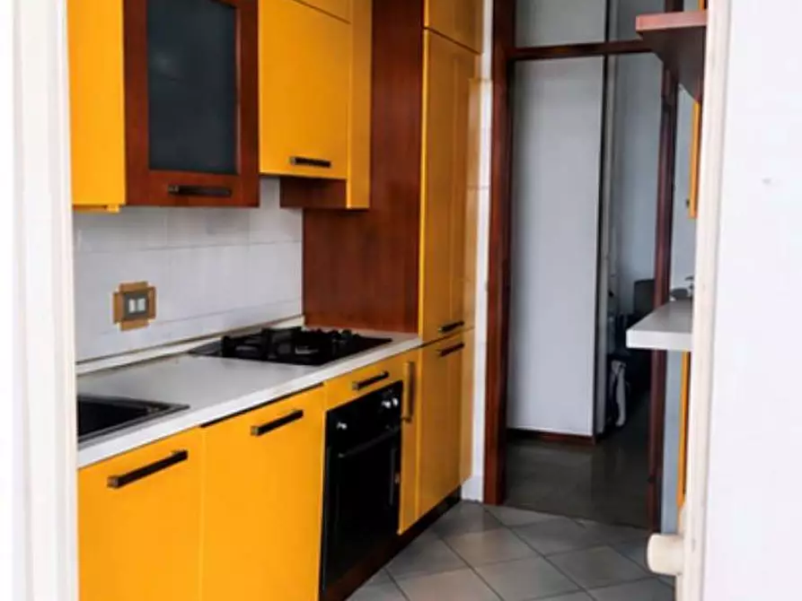 Immagine 4 di Appartamento in vendita  in Localita' Albate - Via Innocenzo Regazzoni 6 a Como