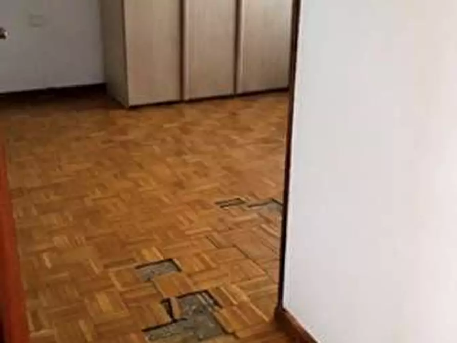 Immagine 11 di Appartamento in vendita  in Localita' Albate - Via Innocenzo Regazzoni 6 a Como