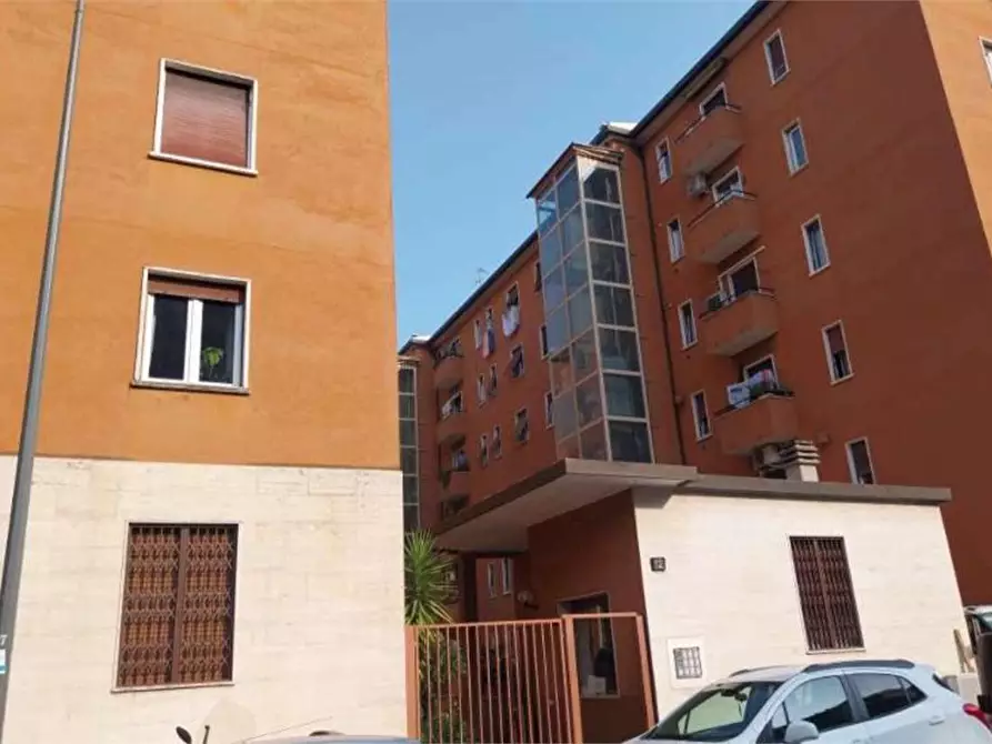 Immagine 1 di Appartamento in vendita  in Via Bettino Da Trezzo 12 a Milano