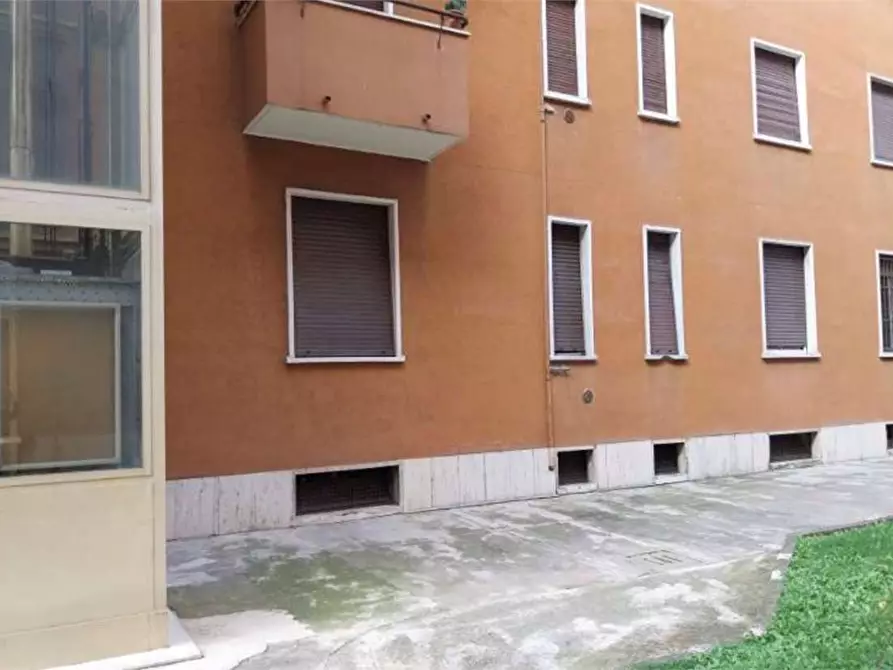 Immagine 3 di Appartamento in vendita  in Via Bettino Da Trezzo 12 a Milano