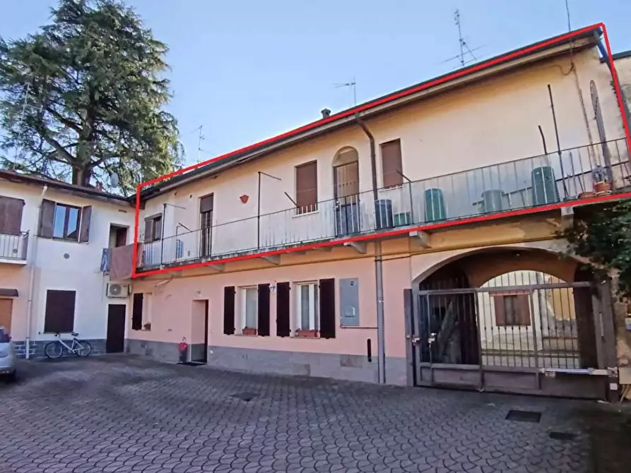 Immagine 2 di Appartamento in vendita  in Via palestro  18 a Busto Arsizio