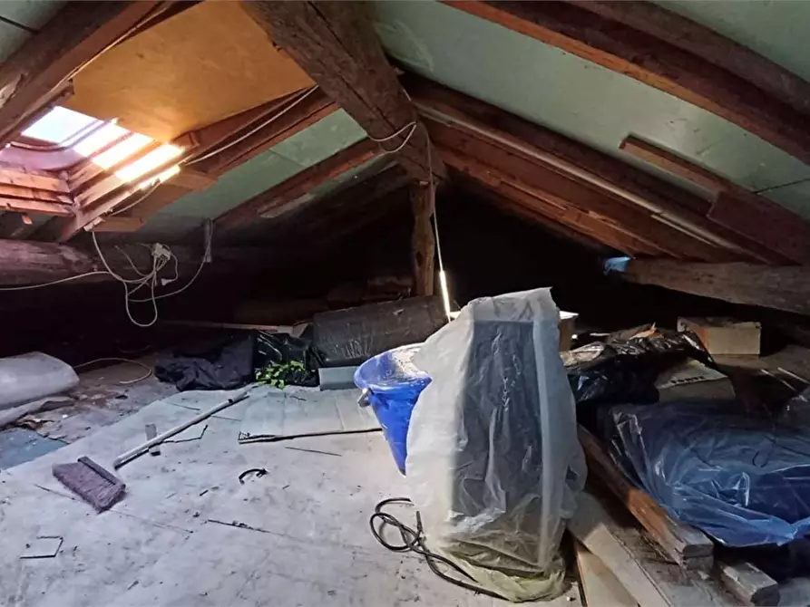 Immagine 10 di Appartamento in vendita  in Via palestro  18 a Busto Arsizio