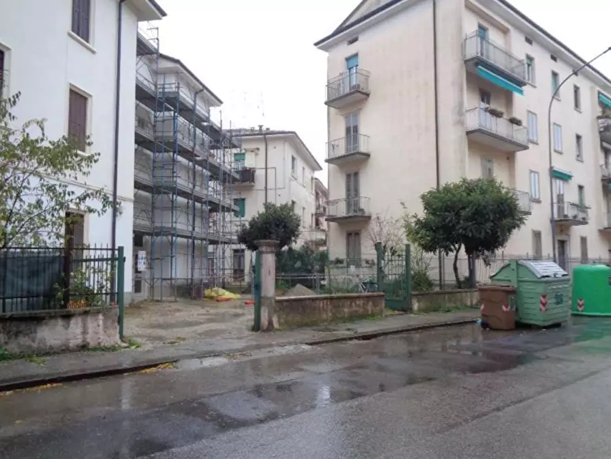 Immagine 8 di Appartamento in vendita  in Via Volturno 36/A a Verona