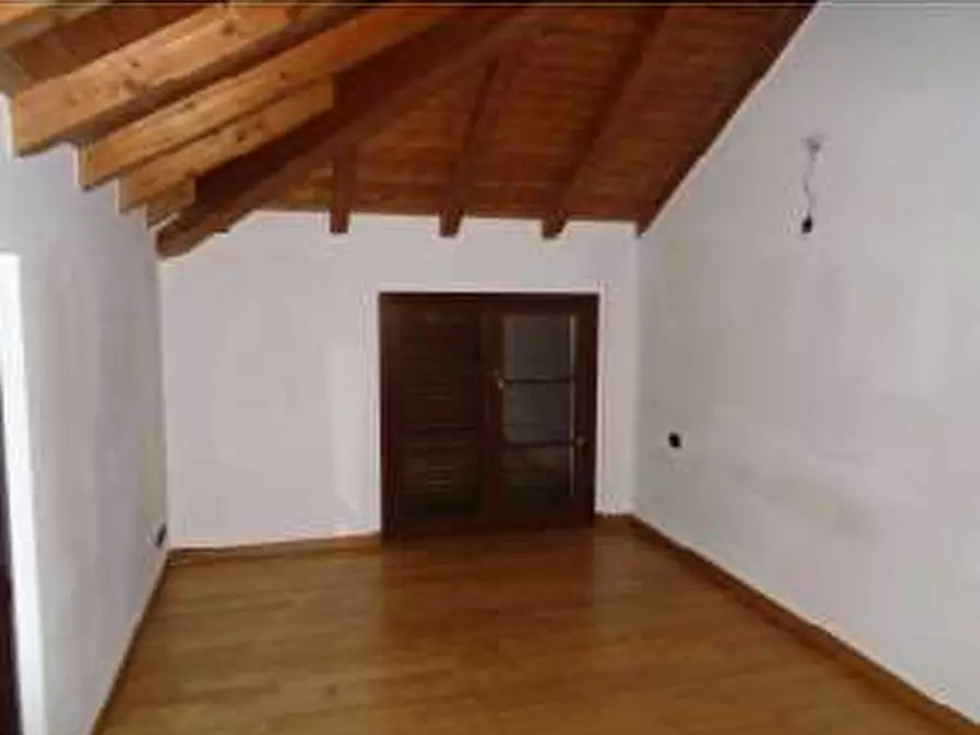 Immagine 6 di Villa in vendita  in VIA CATTANEO  10 a Cantù