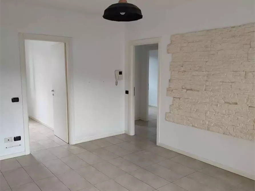 Immagine 38 di Villa in vendita  in VIA CATTANEO  10 a Cantù