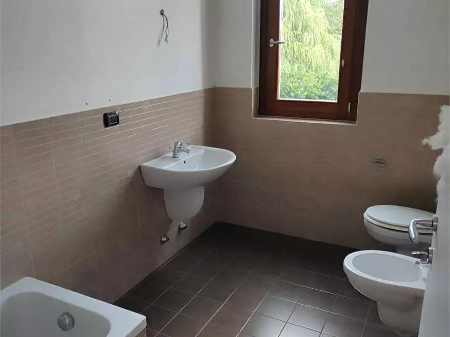 Immagine 40 di Villa in vendita  in VIA CATTANEO  10 a Cantù