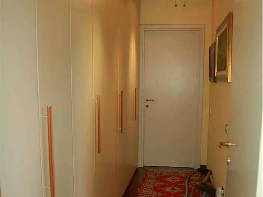 Immagine 5 di Appartamento in vendita  in Via Cadore 6 a Gallarate