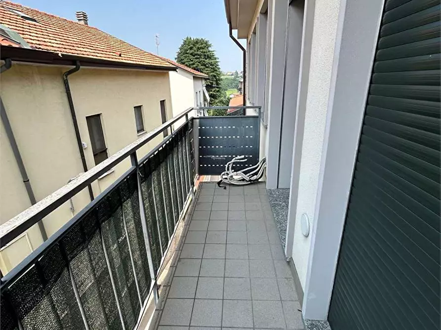Immagine 8 di Appartamento in vendita  in PIAZZA UMBERTO I 7 a Figino Serenza