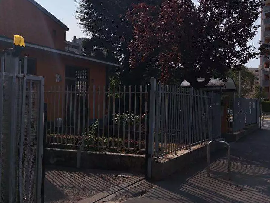Immagine 2 di Appartamento in vendita  in Via Osteno 2 a Milano