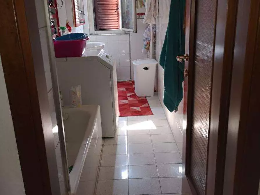 Immagine 19 di Appartamento in vendita  in Via Osteno 2 a Milano