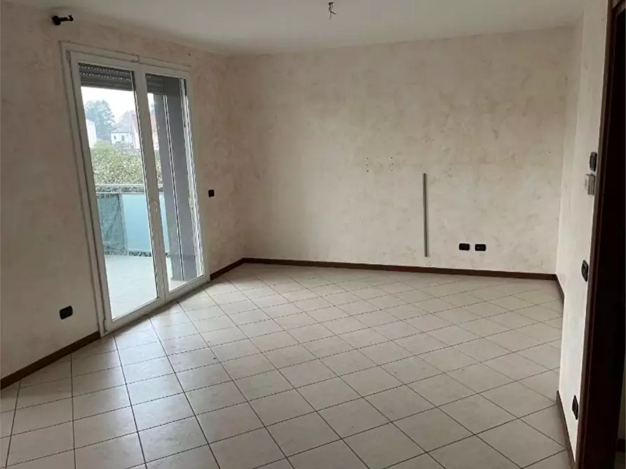 Immagine 4 di Appartamento in vendita  in Via Amilcare Ponchielli  a Castellanza