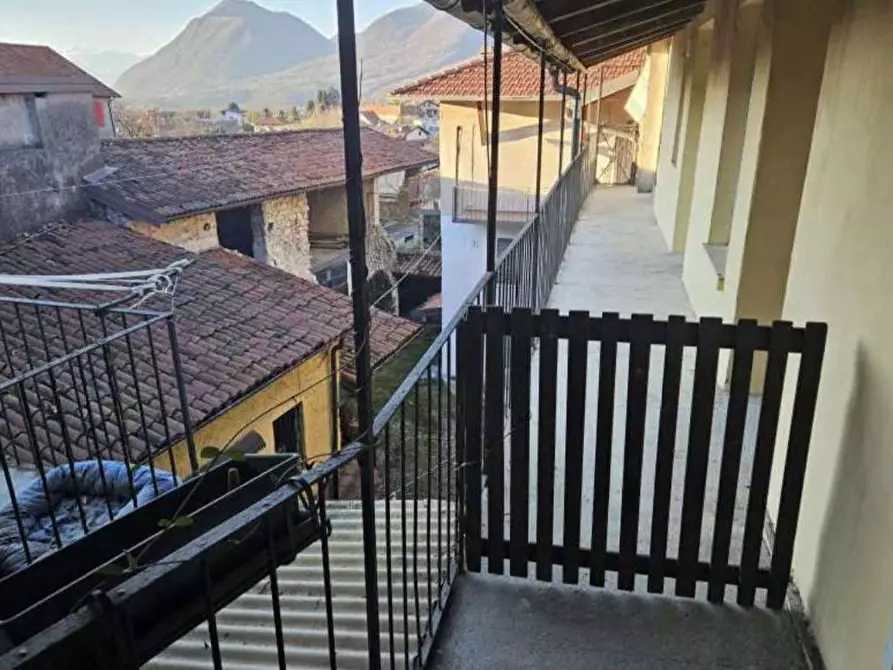 Immagine 6 di Appartamento in vendita  in Via Biasini 3 a Azzio