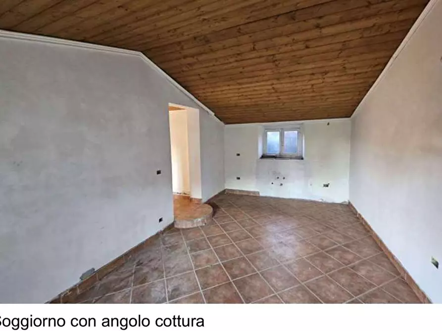 Immagine 9 di Appartamento in vendita  in Via Biasini 3 a Azzio