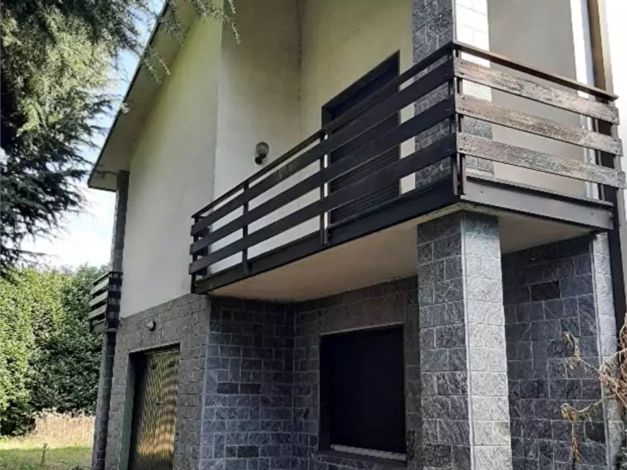 Immagine 2 di Appartamento in vendita  in Via Ferloni  6 a Bulgarograsso