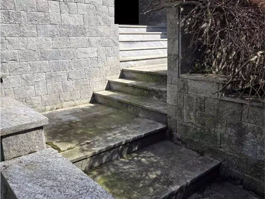 Immagine 5 di Appartamento in vendita  in Via Ferloni  6 a Bulgarograsso