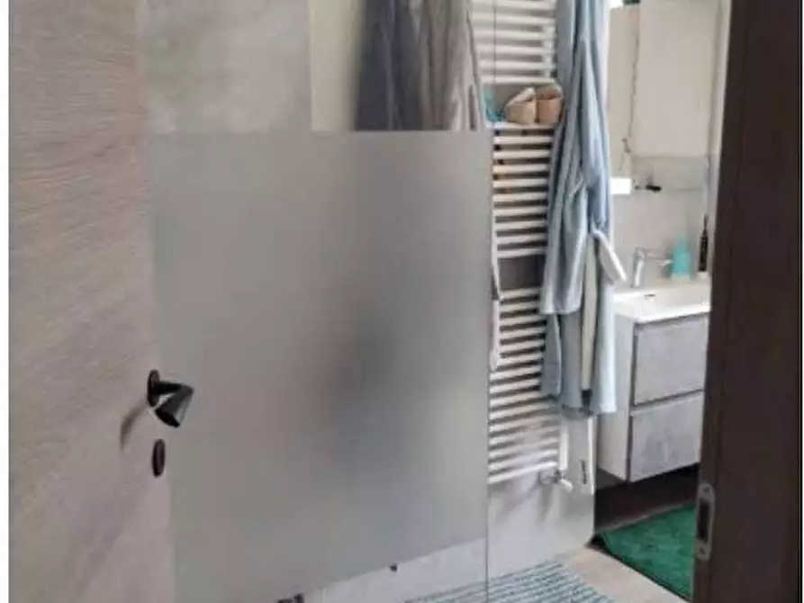 Immagine 6 di Casa bifamiliare in vendita  in Vicolo Castello a Cocquio-Trevisago