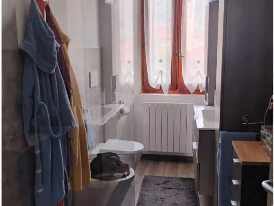 Immagine 7 di Casa bifamiliare in vendita  in Vicolo Castello a Cocquio-Trevisago