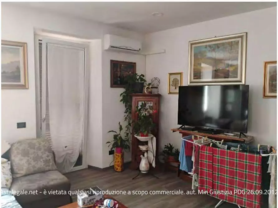 Immagine 12 di Casa bifamiliare in vendita  in Vicolo Castello a Cocquio-Trevisago