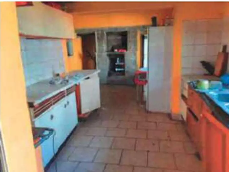 Immagine 11 di Casa bifamiliare in vendita  in Via Pora  8 a Cuvio