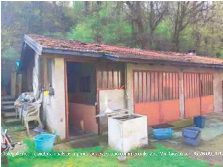 Immagine 14 di Casa bifamiliare in vendita  in Via Pora  8 a Cuvio