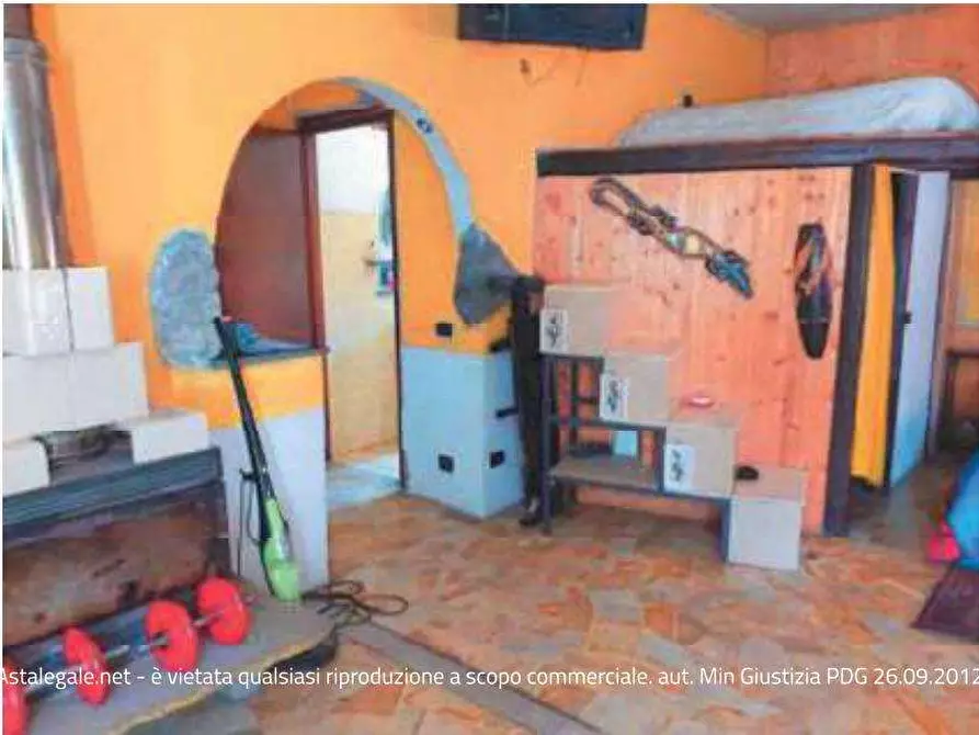 Immagine 23 di Casa bifamiliare in vendita  in Via Pora  8 a Cuvio