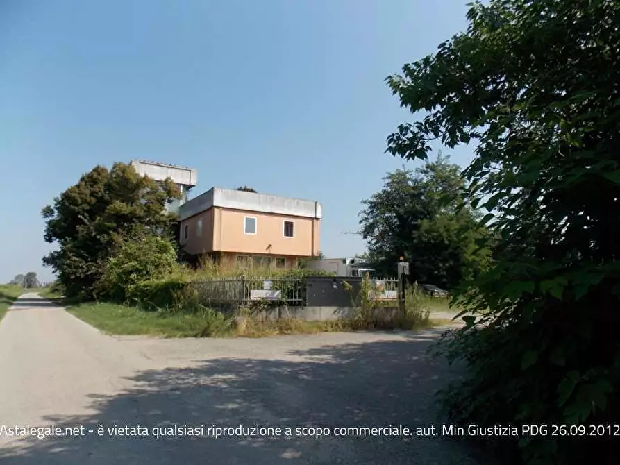 Immagine 10 di Casa indipendente in vendita  in Via XXV aprile 26 26 a Cornegliano Laudense