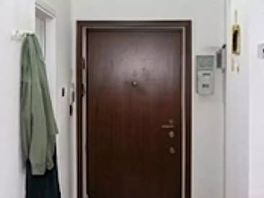 Immagine 4 di Appartamento in vendita  in Via Della Guardia  17 a Sesto Calende