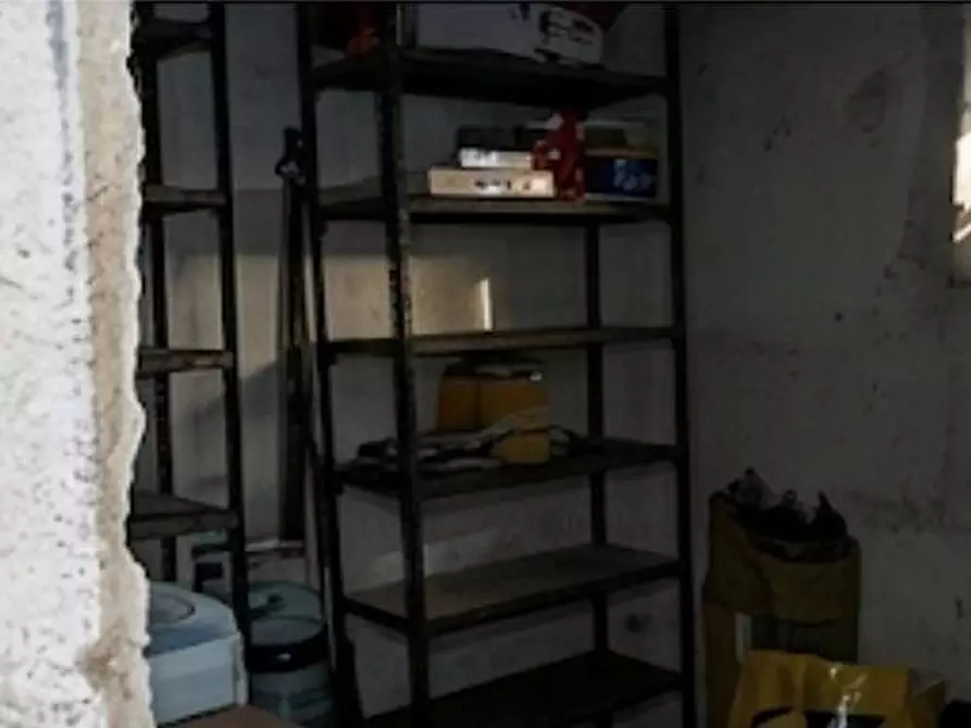 Immagine 17 di Appartamento in vendita  in Via Della Guardia  17 a Sesto Calende