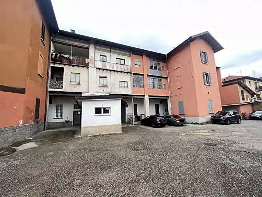 Immagine 2 di Appartamento in vendita  in Via sciesa  10 a Vedano Olona