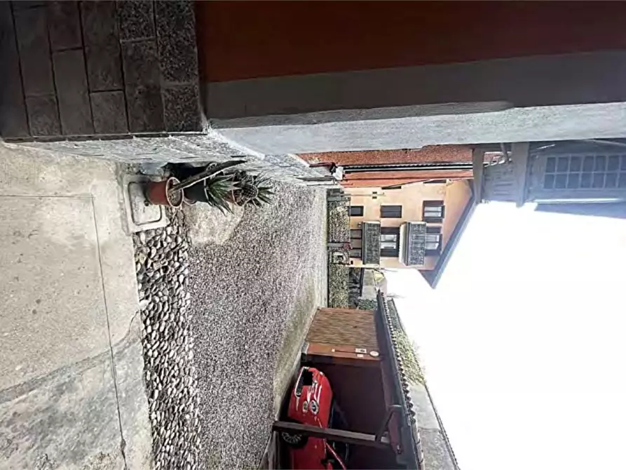 Immagine 4 di Appartamento in vendita  in Via sciesa  10 a Vedano Olona