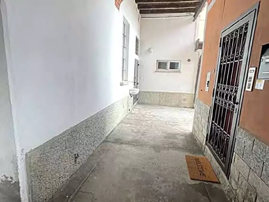 Immagine 5 di Appartamento in vendita  in Via sciesa  10 a Vedano Olona