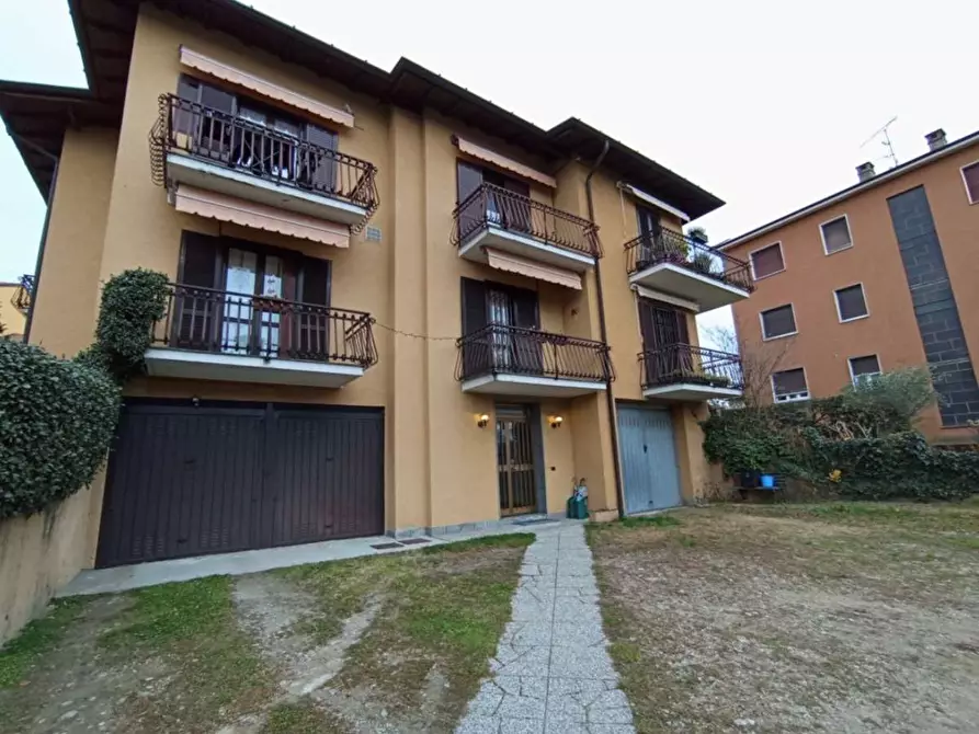Immagine 1 di Appartamento in vendita  in Via I Maggio  10 a Grandate