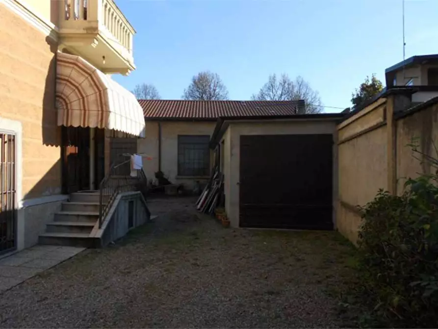 Immagine 6 di Appartamento in vendita  in Via Novara 12 a Saronno