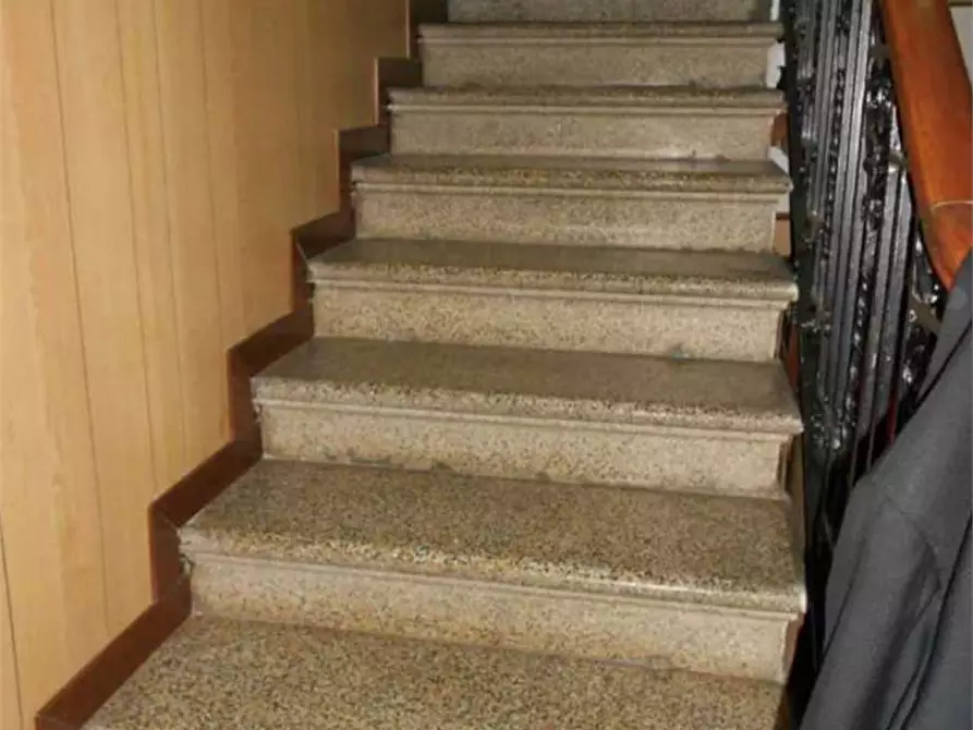 Immagine 11 di Appartamento in vendita  in Via Novara 12 a Saronno