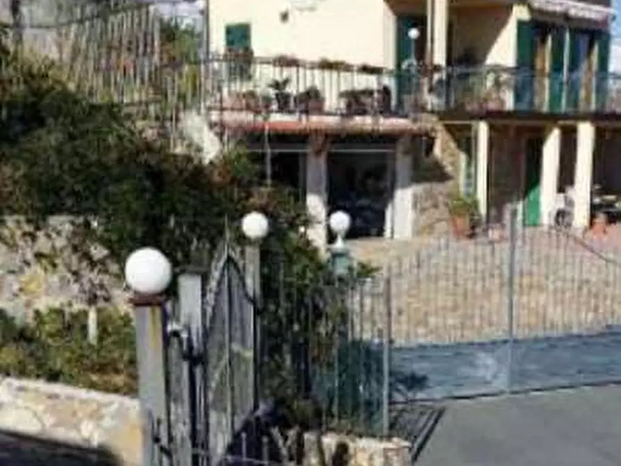 Immagine 1 di Villa in vendita  in Strada SAN LORENZO  130 a San Remo