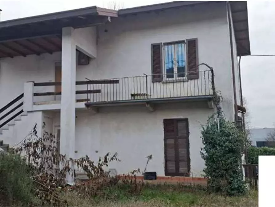 Immagine 2 di Appartamento in vendita  in Via Incasale  14 a Sesto Calende