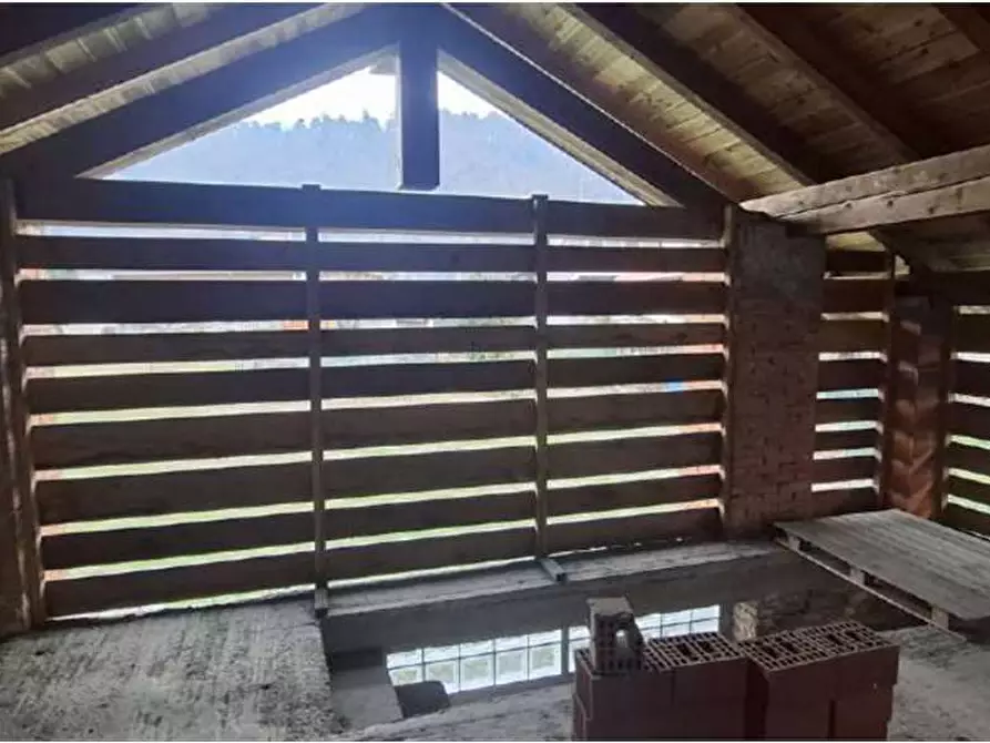Immagine 26 di Appartamento in vendita  in Via Incasale  14 a Sesto Calende