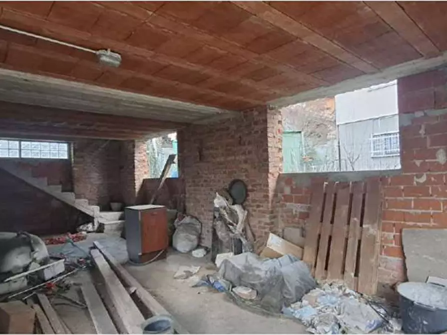 Immagine 27 di Appartamento in vendita  in Via Incasale  14 a Sesto Calende