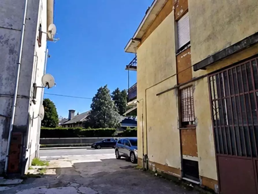 Immagine 4 di Appartamento in vendita  in Via trieste 13 a Ferno