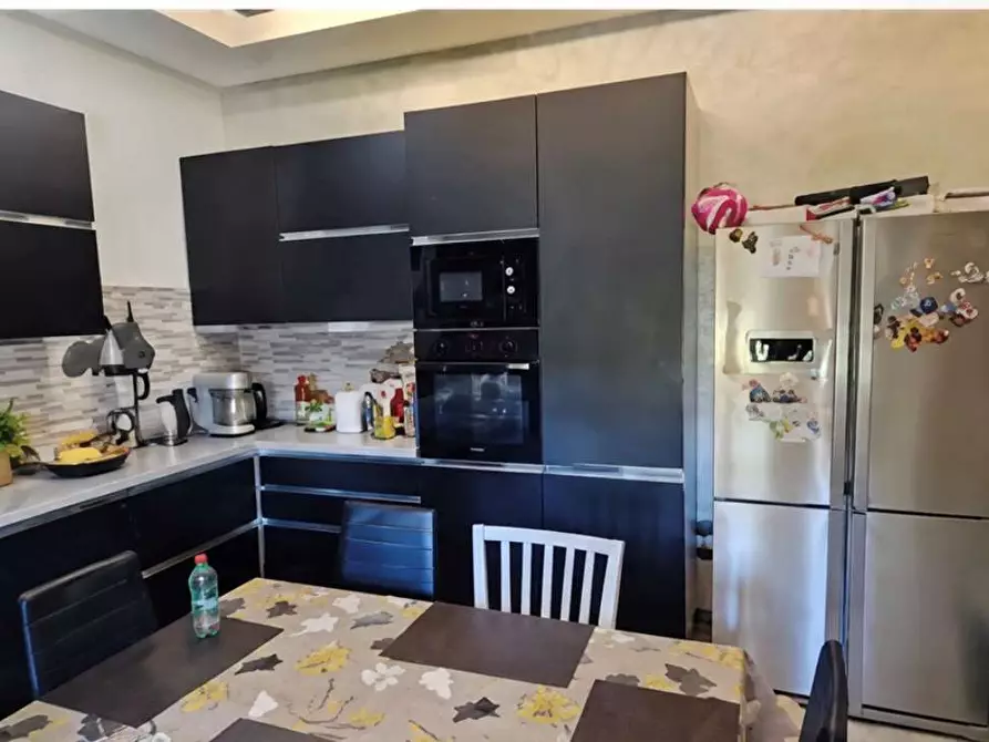 Immagine 8 di Appartamento in vendita  in Via trieste 13 a Ferno