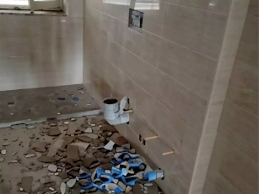 Immagine 26 di Appartamento in vendita  in Via varese 46 a Saronno
