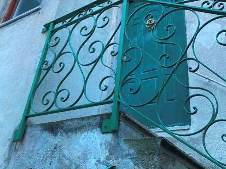 Immagine 3 di Appartamento in vendita  in Via pasubio  108 a Castelveccana