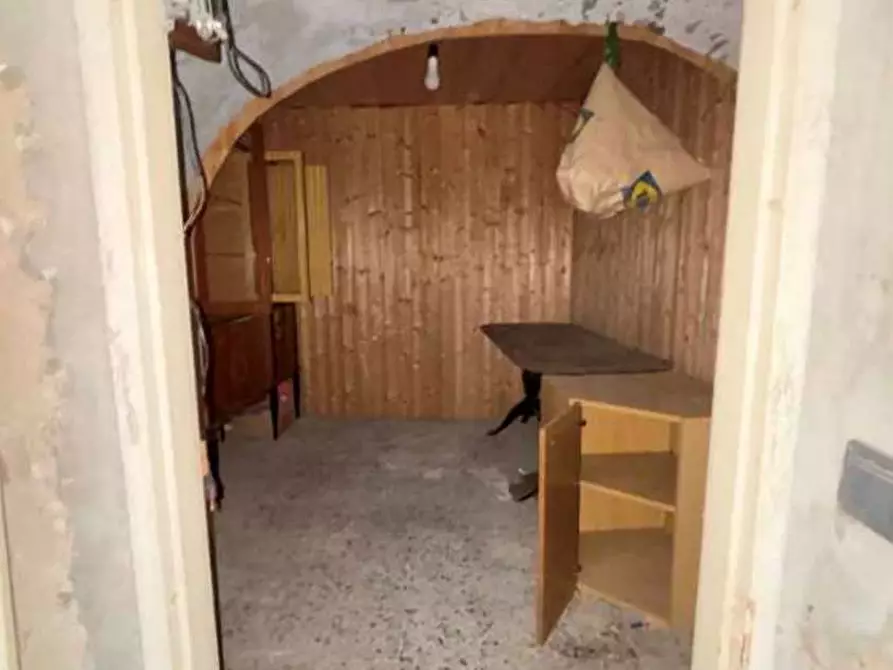 Immagine 7 di Appartamento in vendita  in Via pasubio  108 a Castelveccana