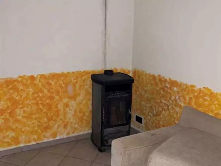 Immagine 12 di Appartamento in vendita  in Via pasubio  108 a Castelveccana